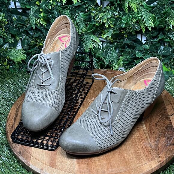 Comfortiva Shoes - COMFORTIVA Bootie Women 10 Olive Green Angelique Lace Up Leather Heels 1979